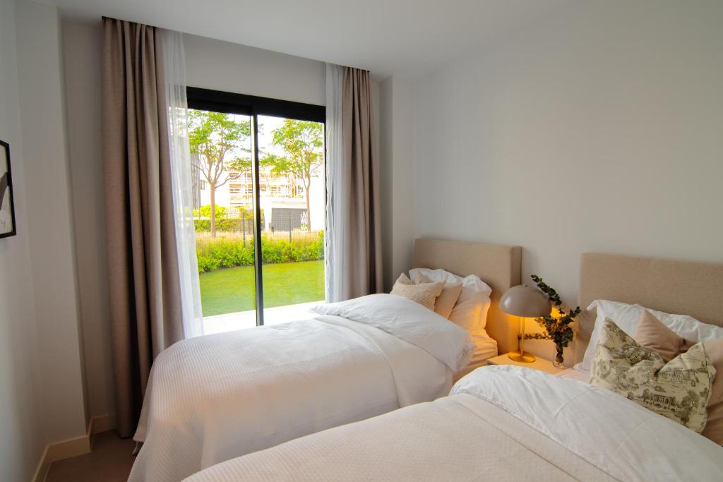 Higuerón West - Como una casa - 246 M2 de terraza y jardín privado - Sol todo el día - Imagen 30